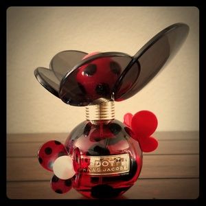 Marc Jacob's Dot